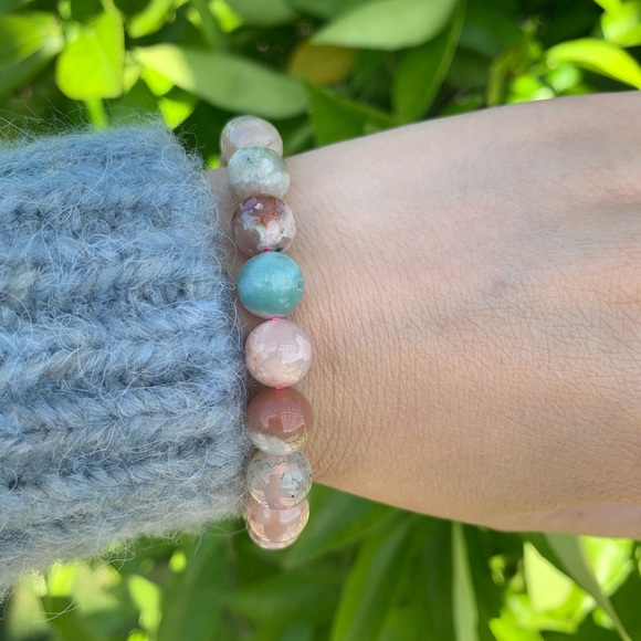 Bracelet: Green/Red/Pink Flower Agate - Picture 3 of 6